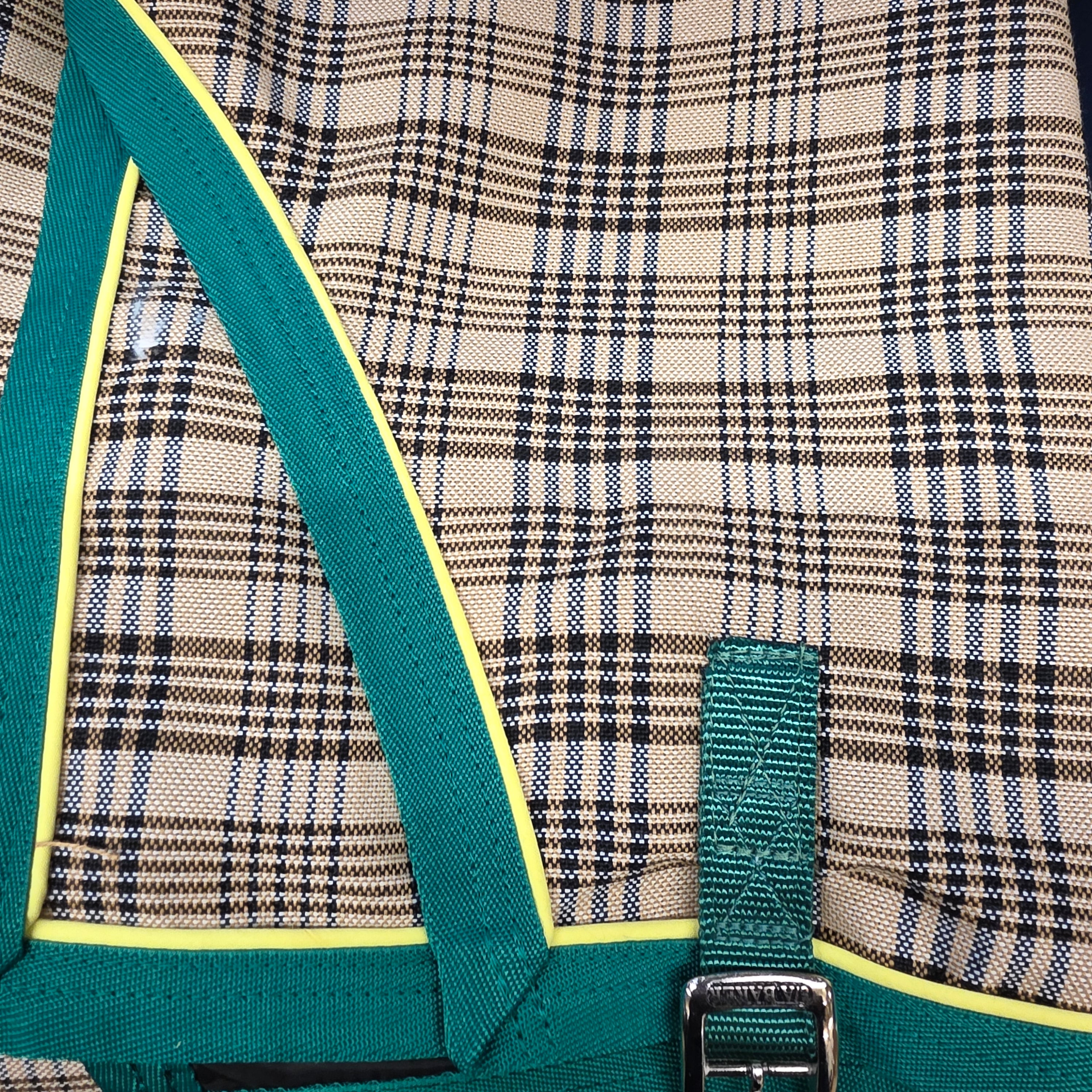 Baker Stable Sheet – Custom. Size 80, Green trim, Yellow piping, Nylon lined shoulders